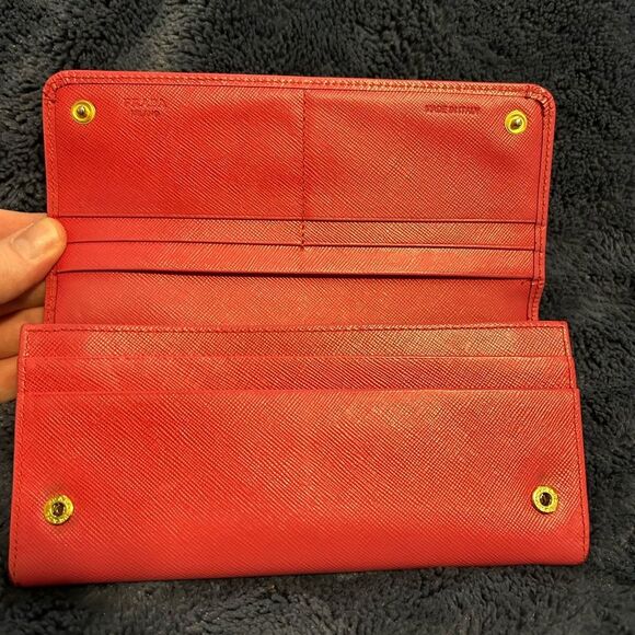 PRADA Large Saffiano Leather pink Wallet - Picture 3 of 15